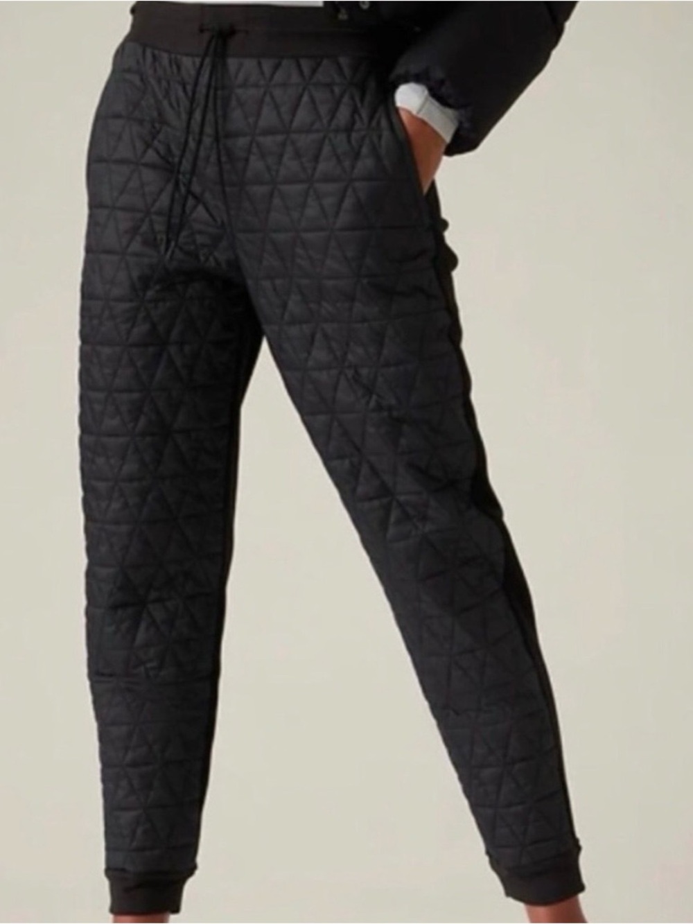 NWT ATHLETA- Solstice Apres Ski Down Jogger Black Size 16